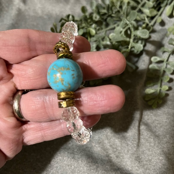 Stunning Turquoise Bracelet - Picture 3 of 3